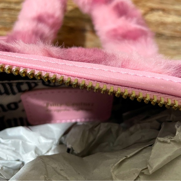 Juicy Couture - Picture 8 of 13